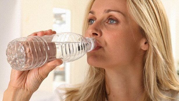питейна вода с панкреатит