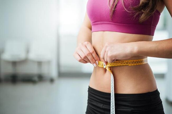 Резултатът от загуба на тегло при диета с ниско съдържание на въглехидрати, която може да се поддържа чрез постепенно излизане